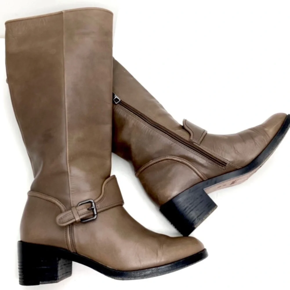 Coach Cecclia Belted Knee High Classic Riding Boot in Mushroom Brown Size 8